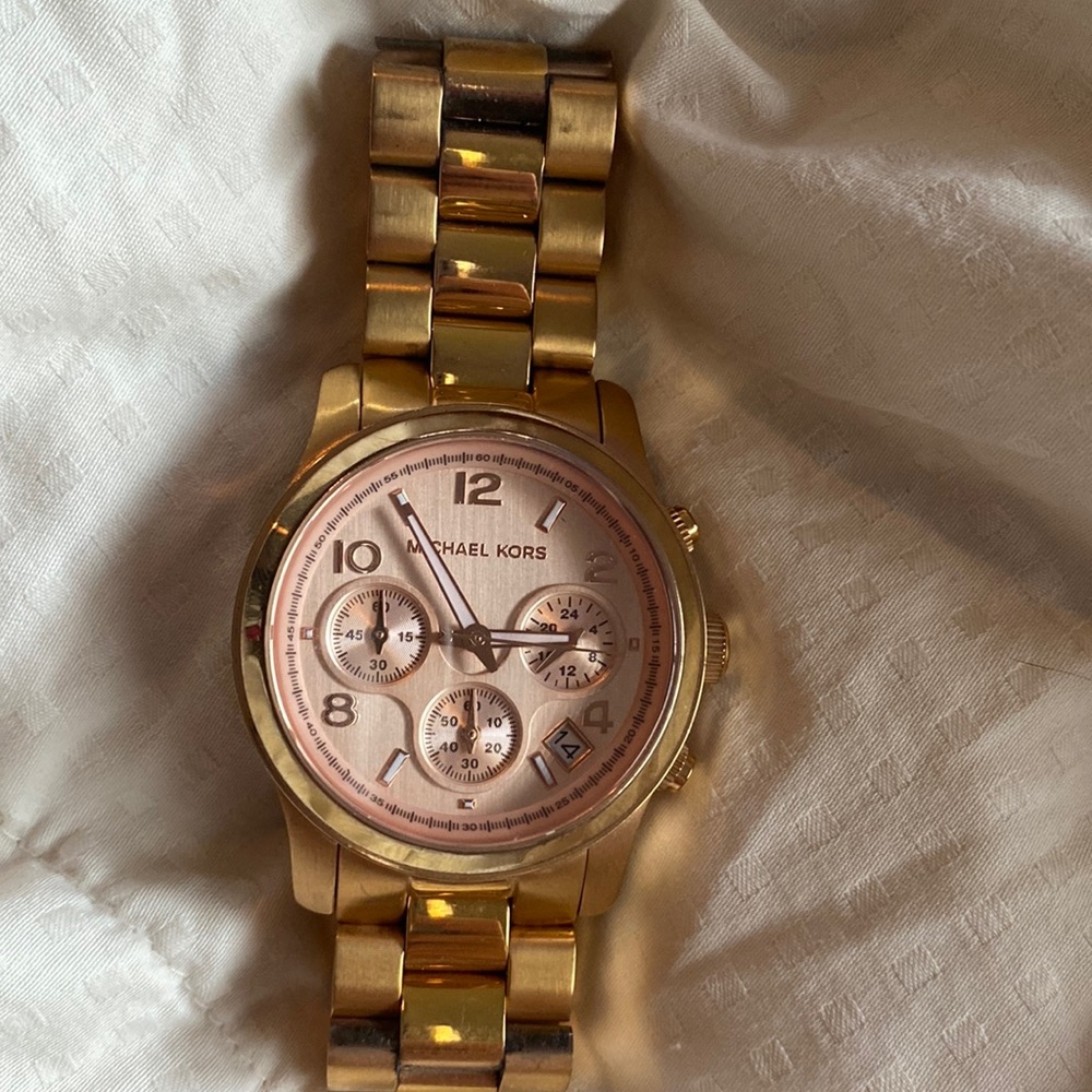 Michael Kors watch (gold)